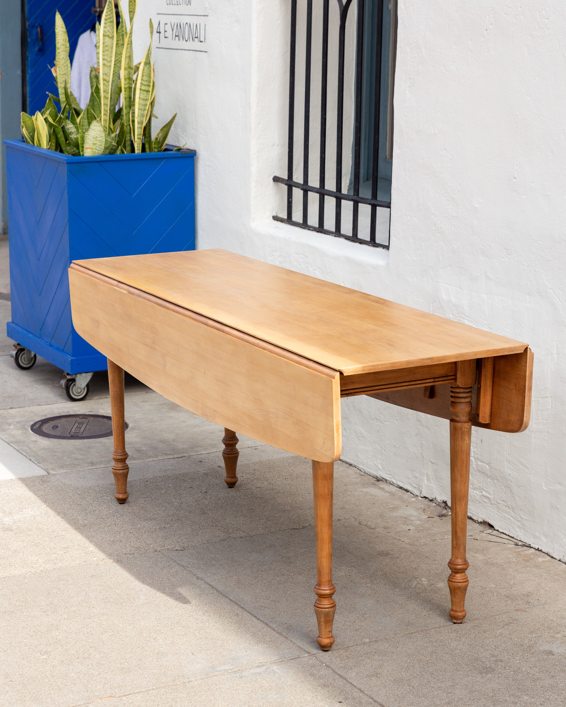 1950s Drop-Leaf Harvest Maple Dining Table by Tell City