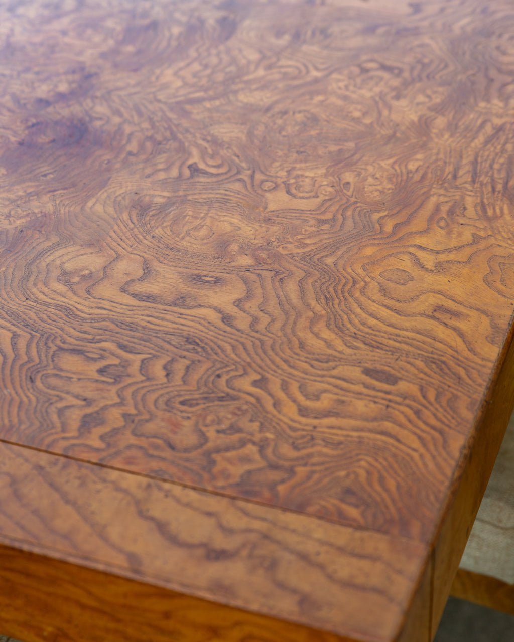 John Widdicomb Burlwood Parson Dining Set