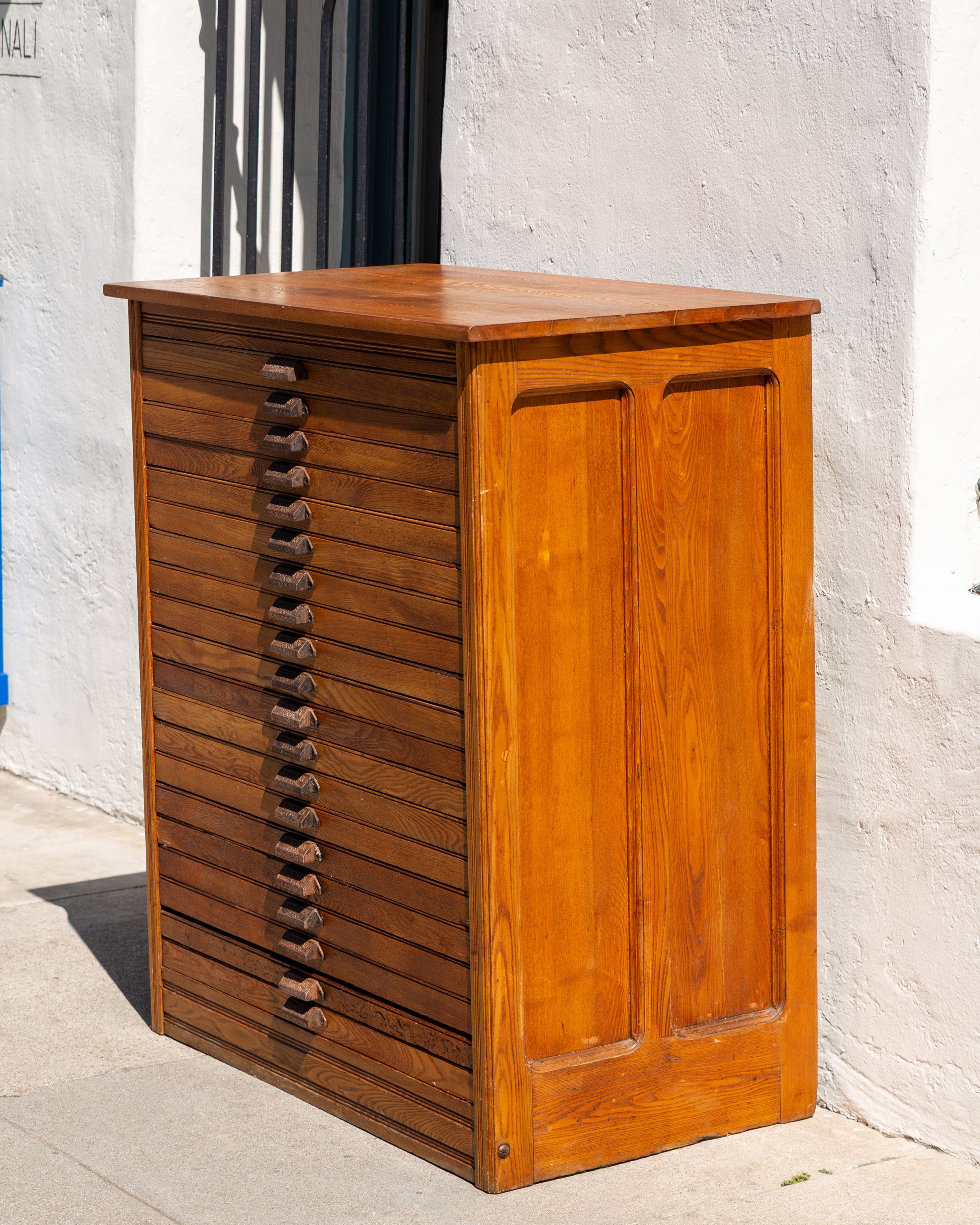 1920's Hamilton Printers Oak Cabinet ⁠