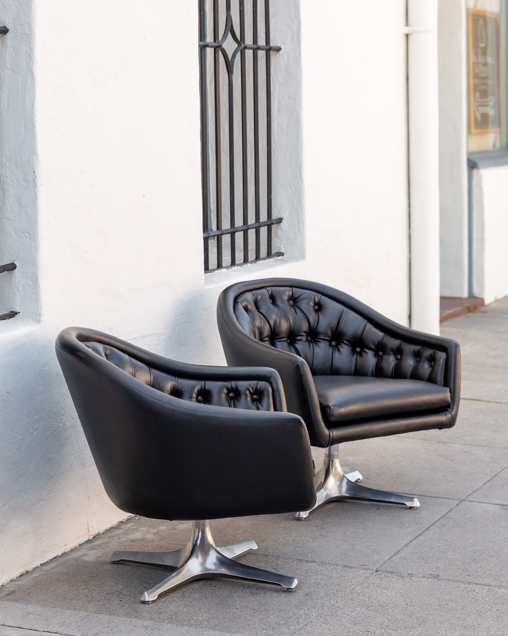 1960s Chromcraft Tufted Swivel Lounge Chair