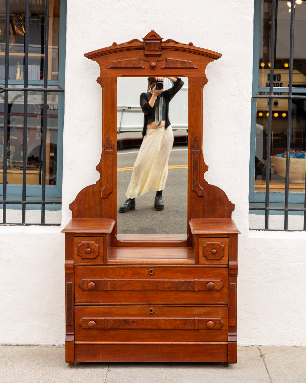 Victorian East Lake Chest of Drawers & Mirror