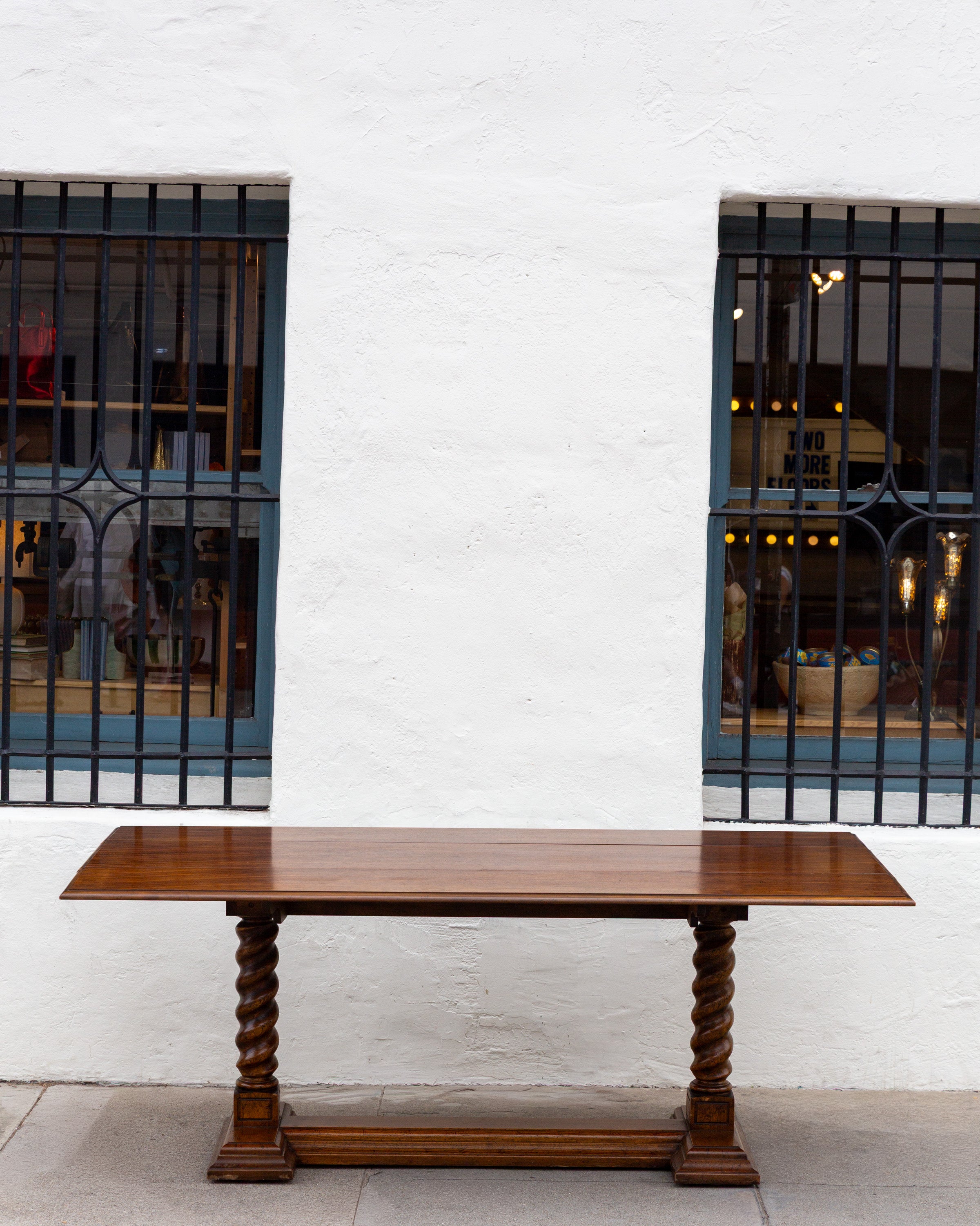 Late 1900'S Drexel Heritage Drop Leaf Harvest Table
