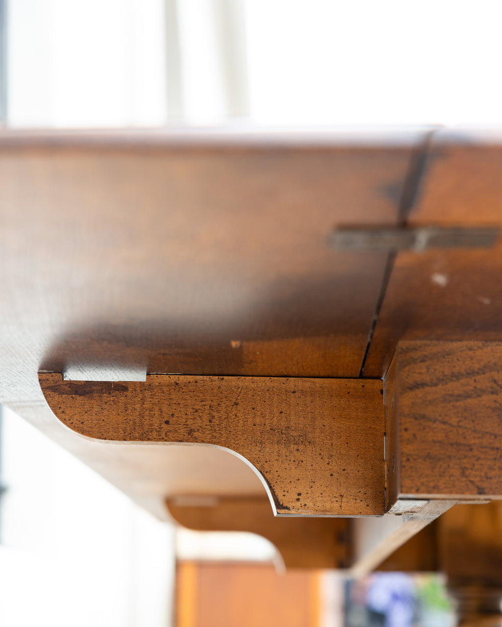 Late 1900'S Drexel Heritage Drop Leaf Harvest Table