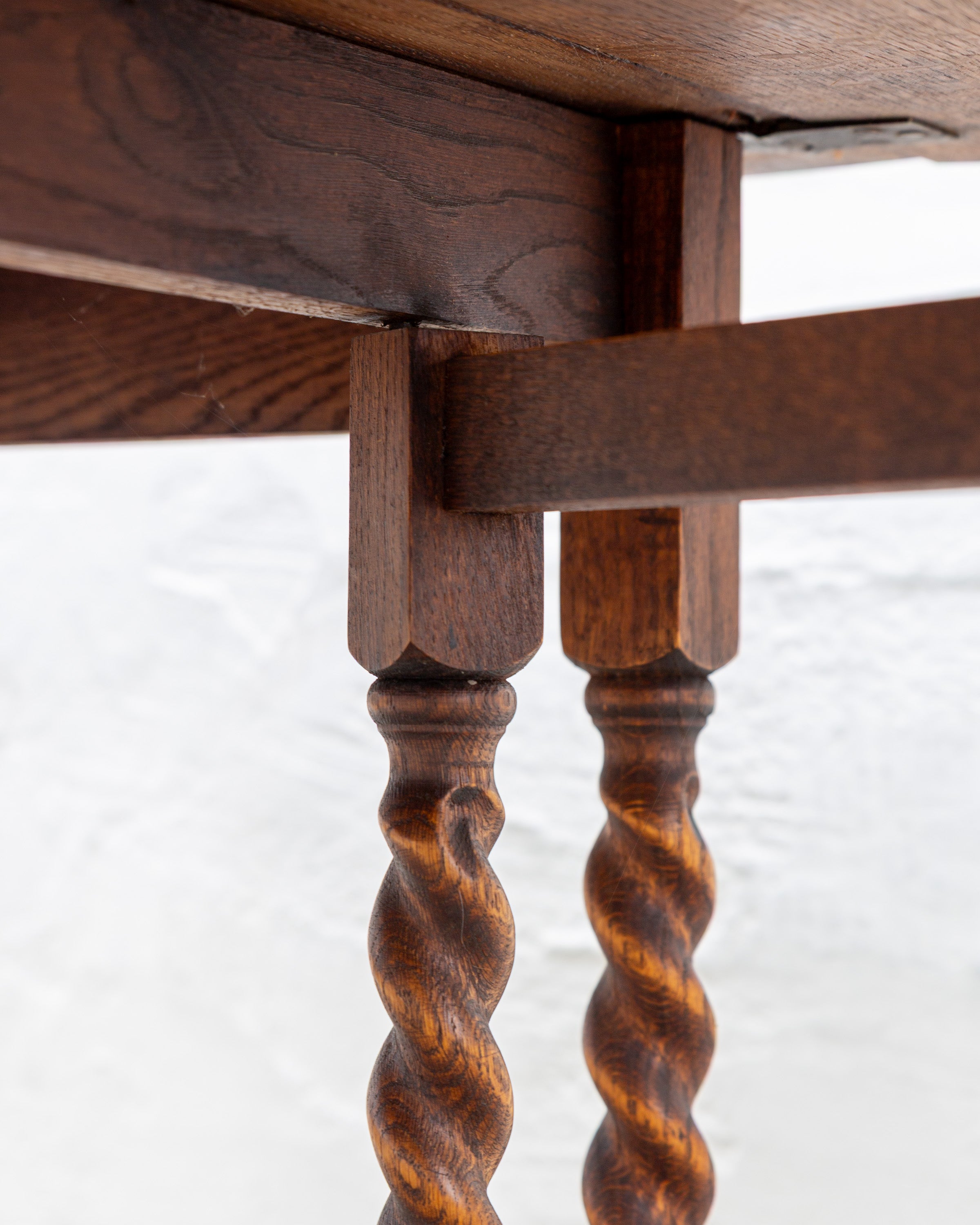 Vintage Drop Leaf Spindle Leg Table
