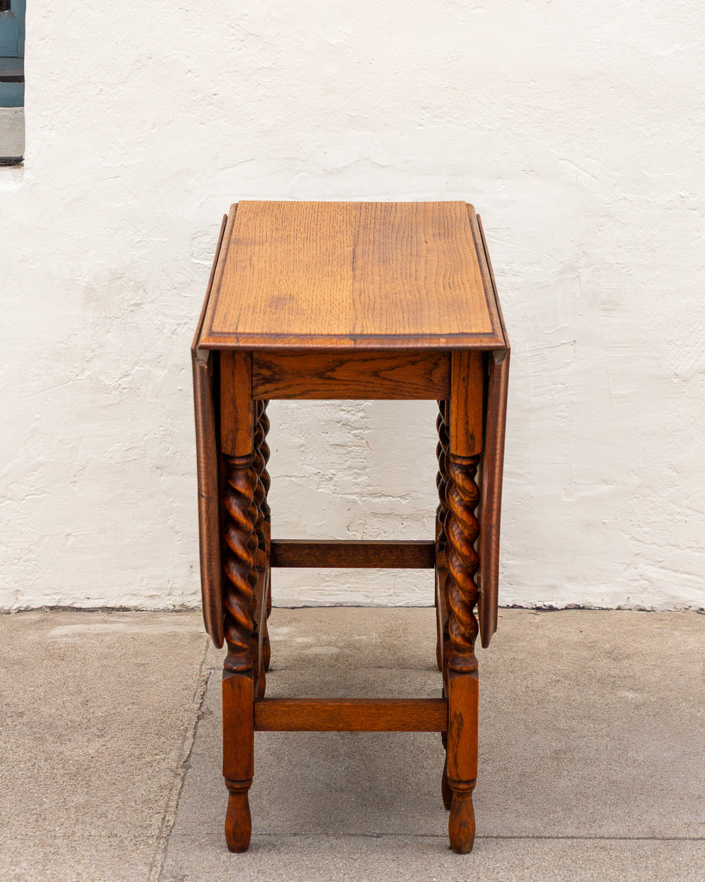Vintage Drop Leaf Spindle Leg Table