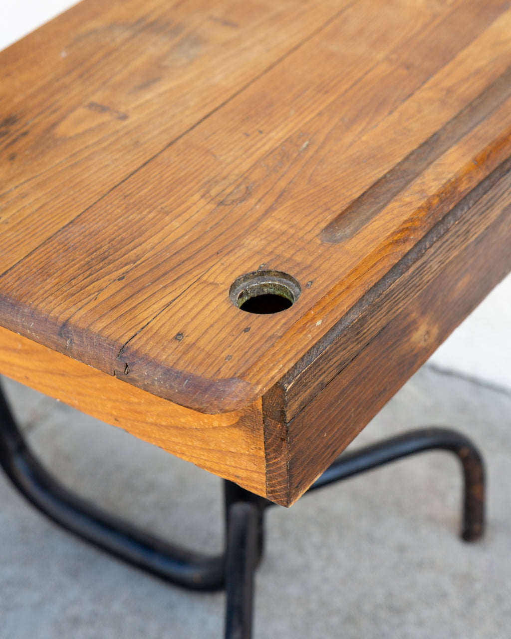 Jean Prouvé Mid-Century Student Desk in Oak and Enameled Steel