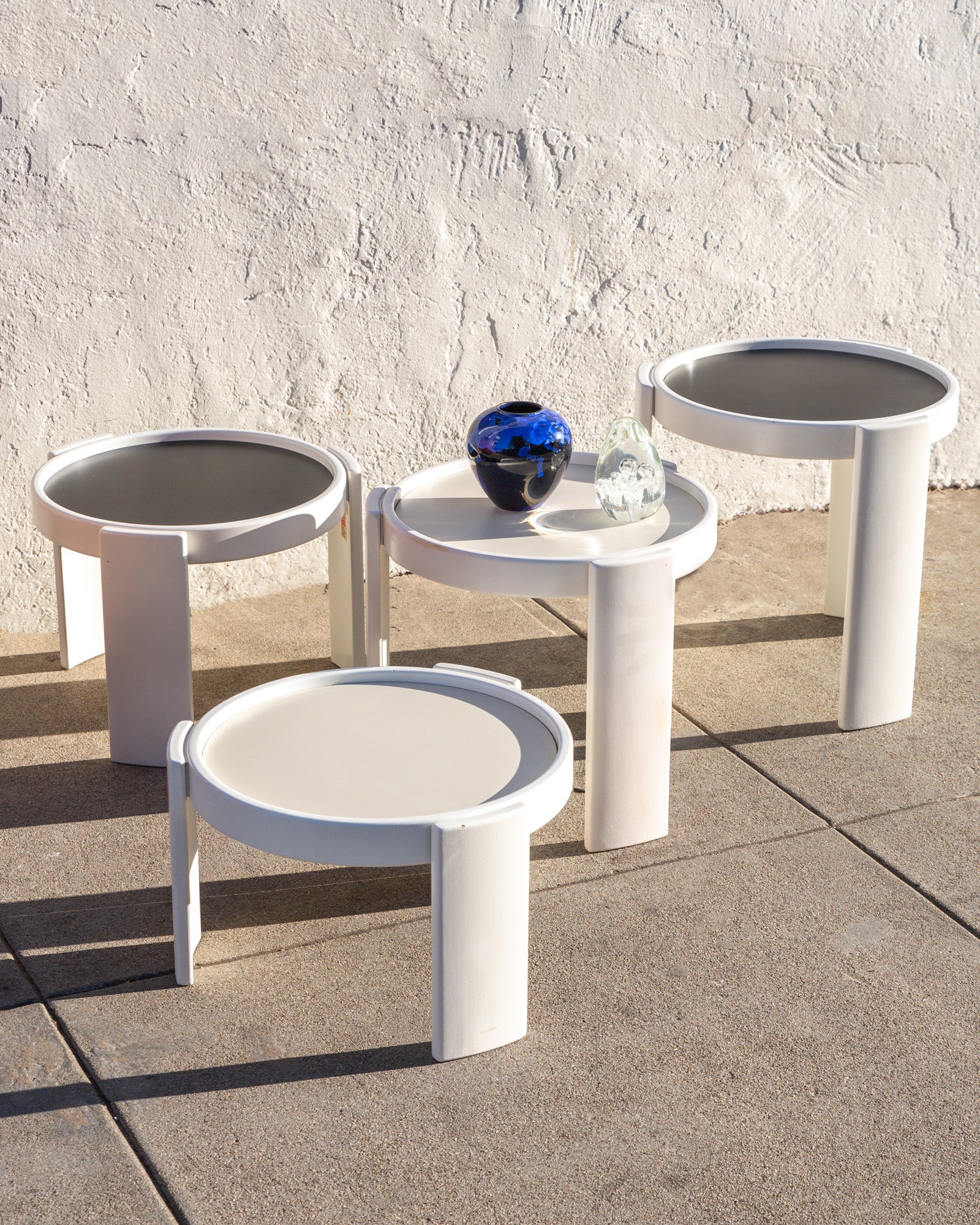 Vintage Gianfranco Frattini For Cassina Nesting Tables, Reversible Tops, 1970s