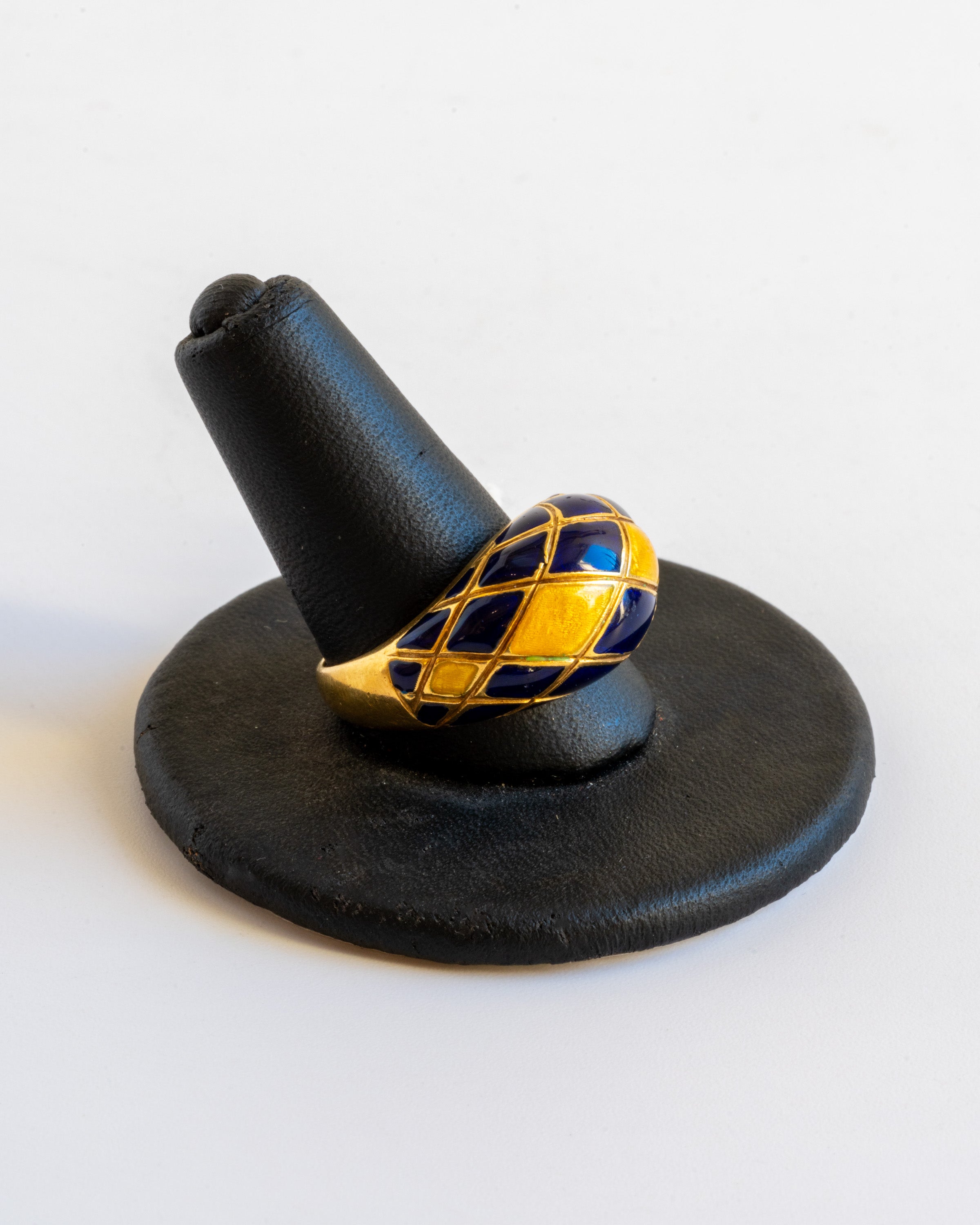 Vintage AL 237 Italian Designer 18k Enamel Ring