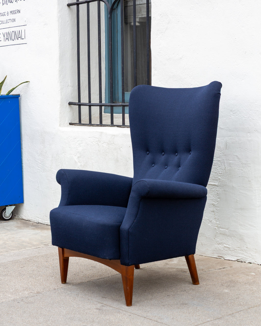 Danish Modern Lounge Chair by Fritz Hansen, New Upholstery