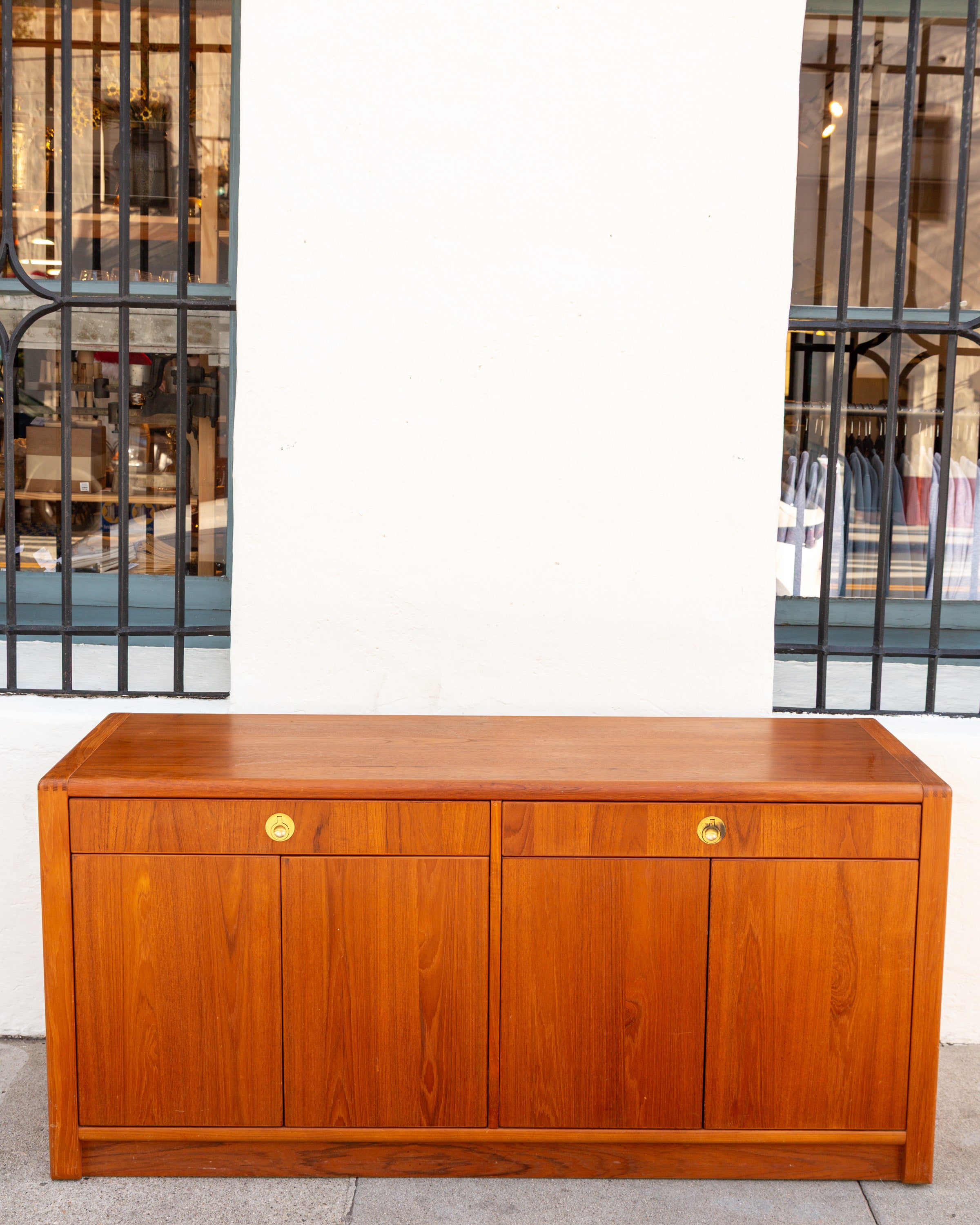 Teak D-Scan Captain Line Hutch with Adjustable Shelving