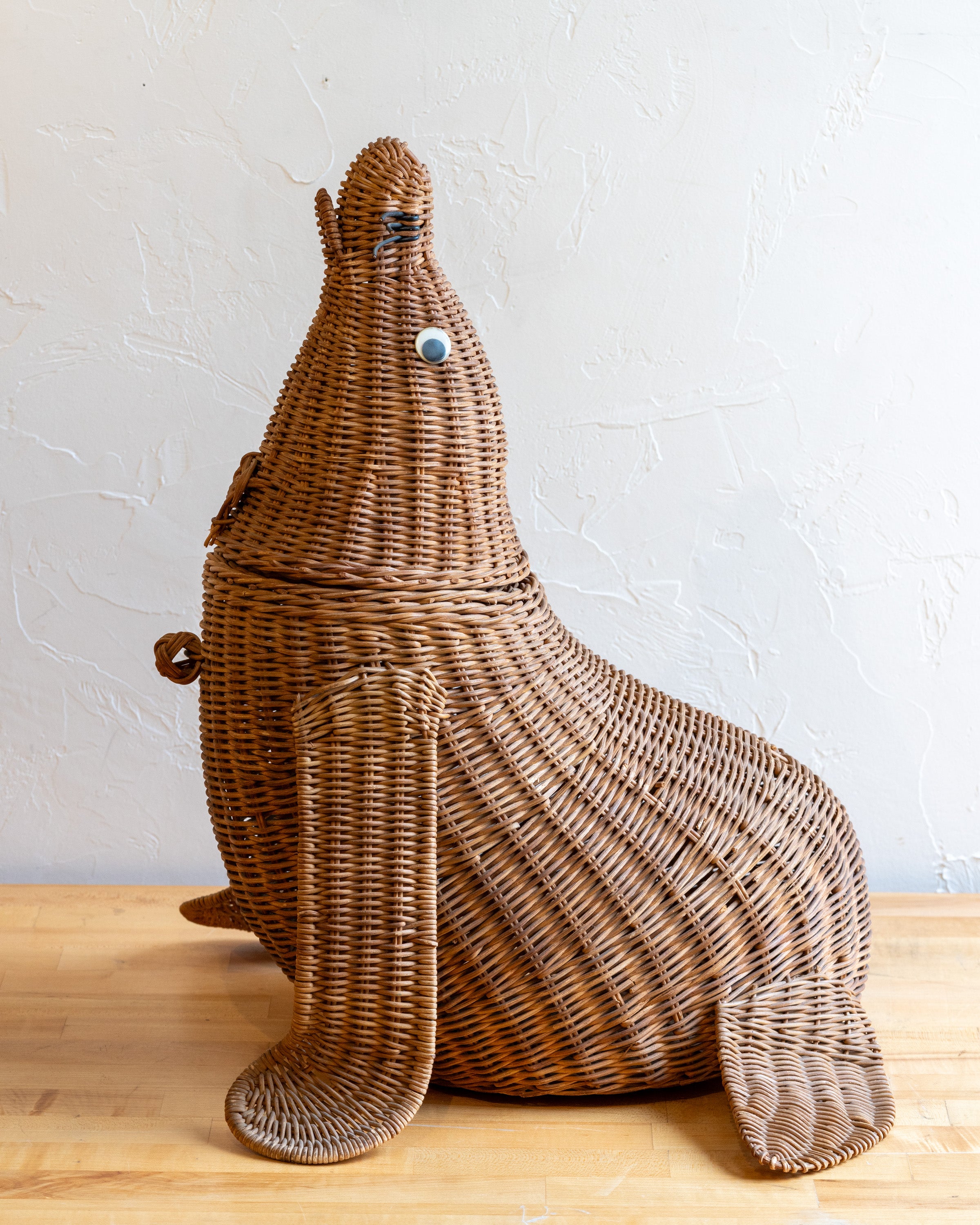 1970's Wicker Seal