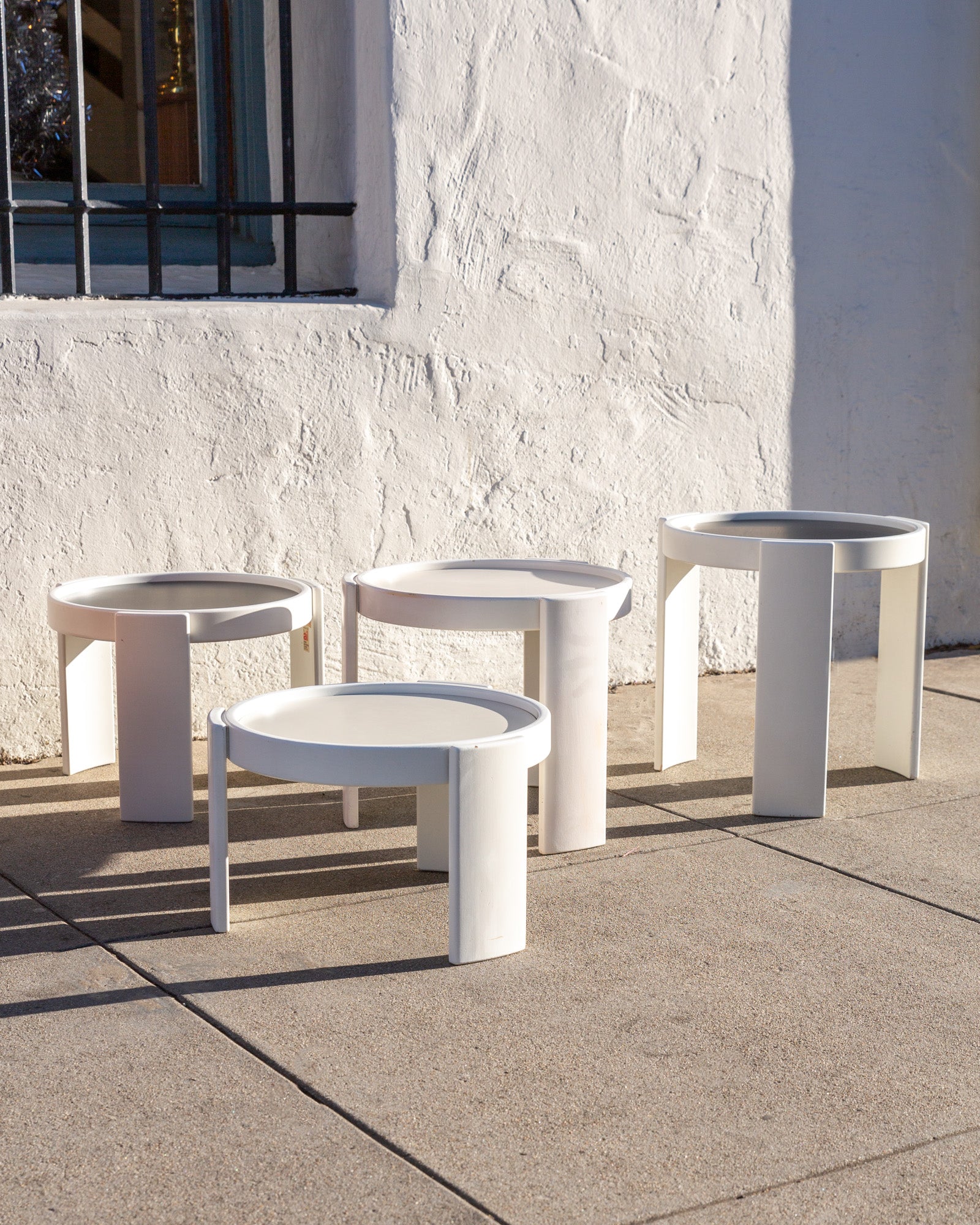 Vintage Gianfranco Frattini For Cassina Nesting Tables, Reversible Tops, 1970s