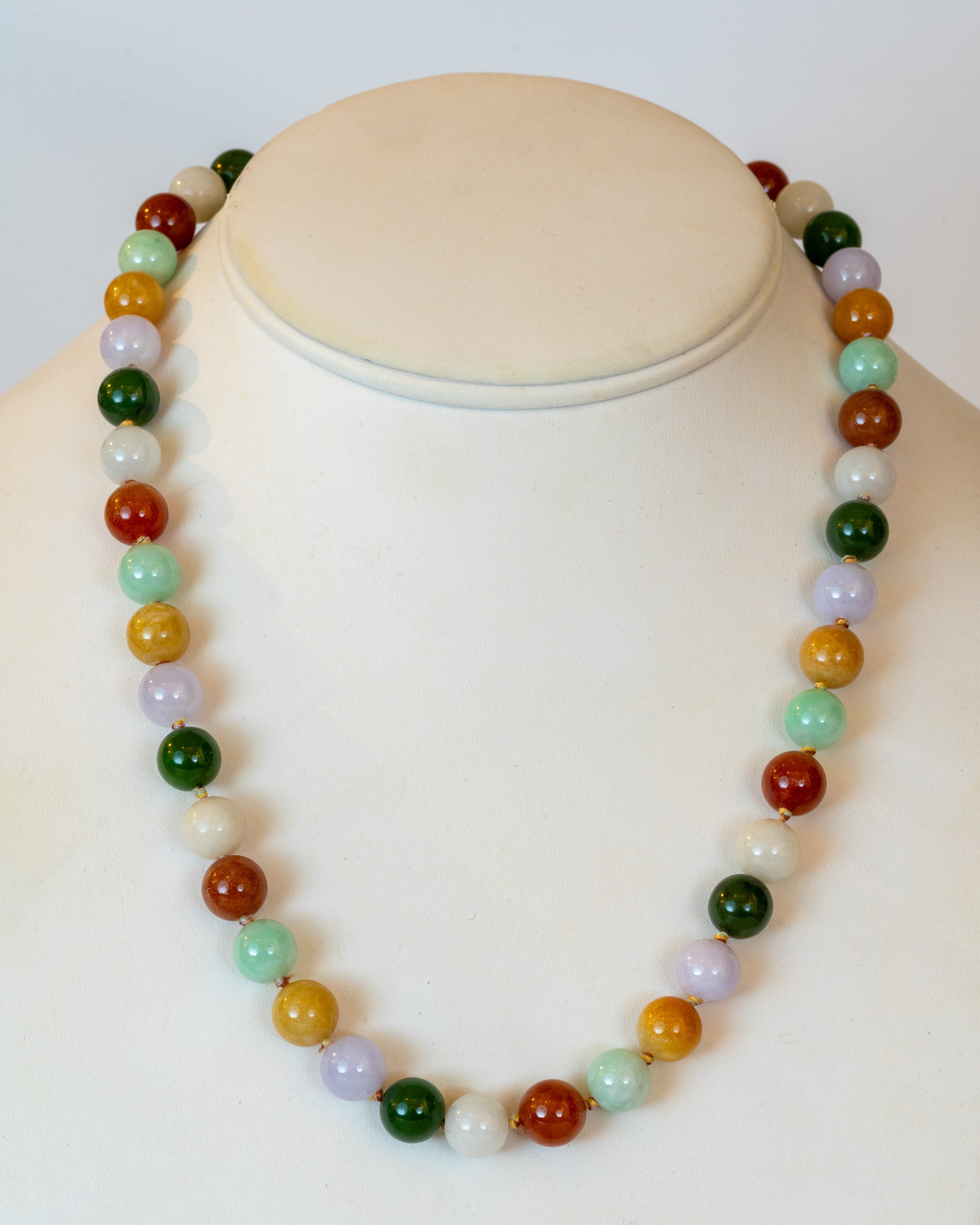 Vintage Gumps 14k Jadeite multicolored necklace