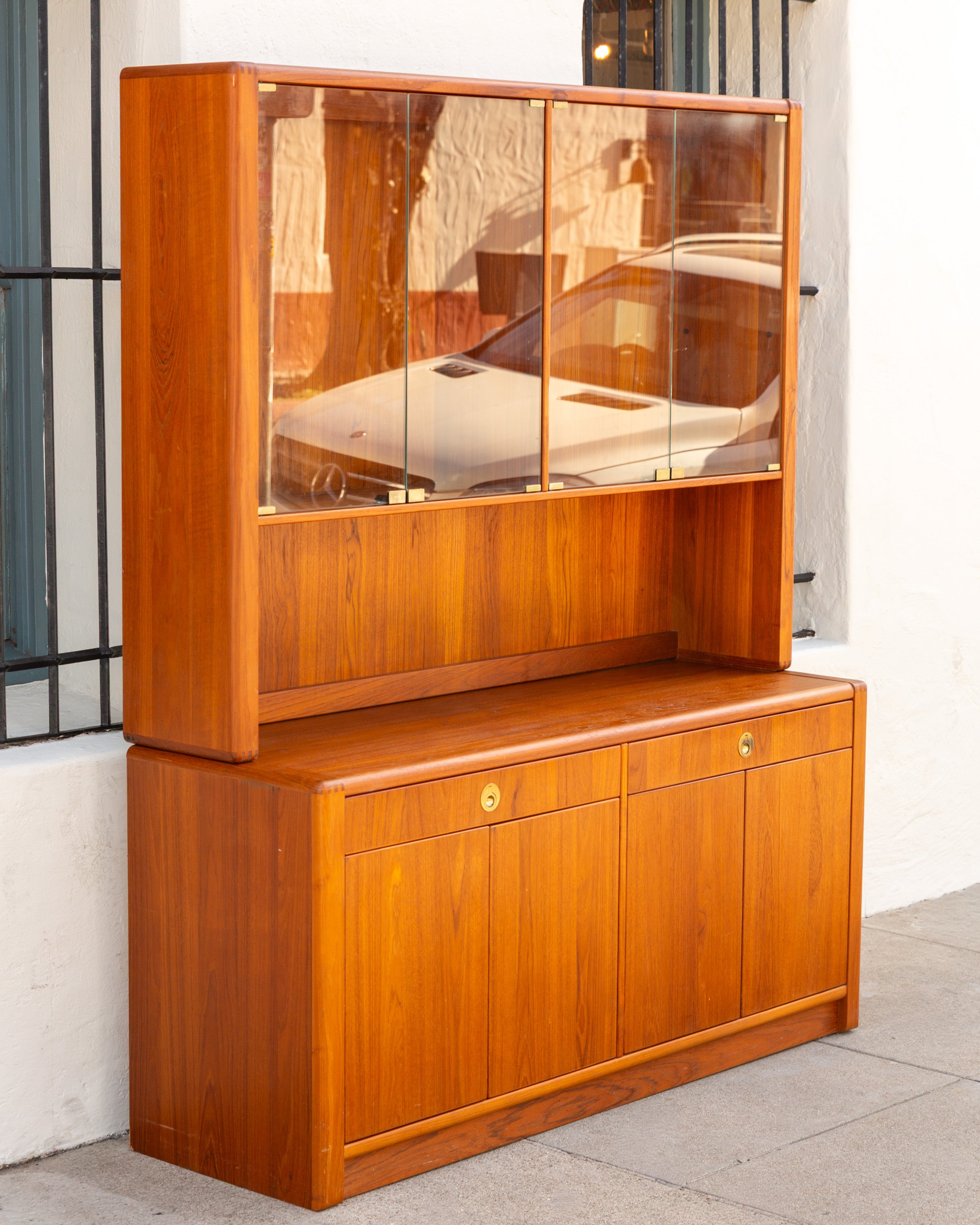 Teak D-Scan Captain Line Hutch with Adjustable Shelving
