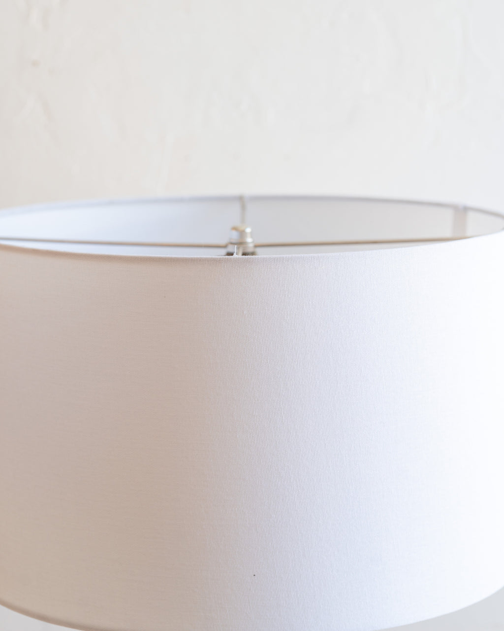 Venetian Murano Art Glass White Lace Pattern New Wiring 3-Way Socket w/ Shade