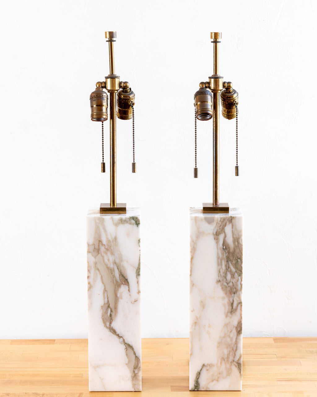 White Calcutta Marble Pair of Lamps by Robsjohn Gibbings for Hansen NYC, 1960's