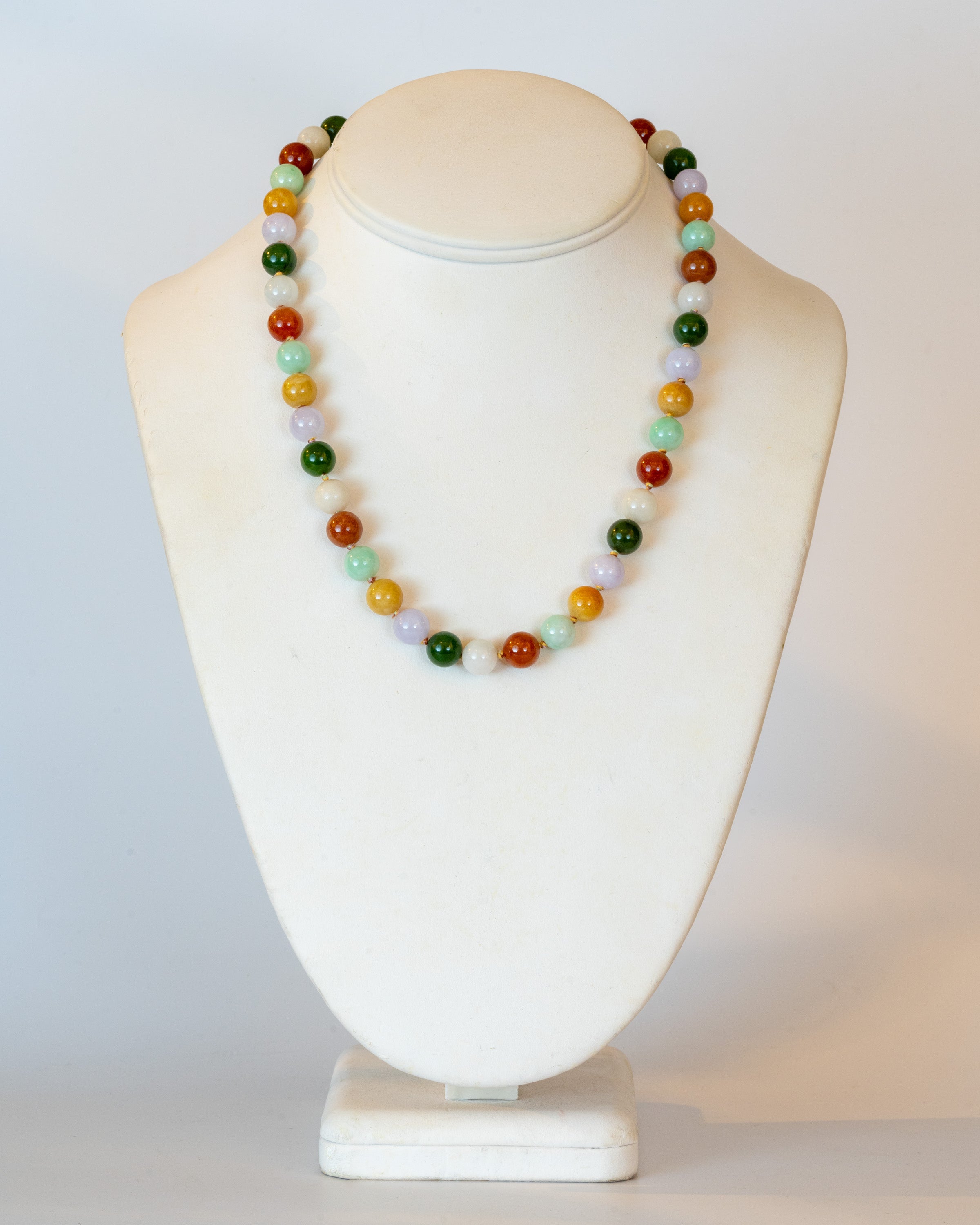 Vintage Gumps 14k Jadeite multicolored necklace