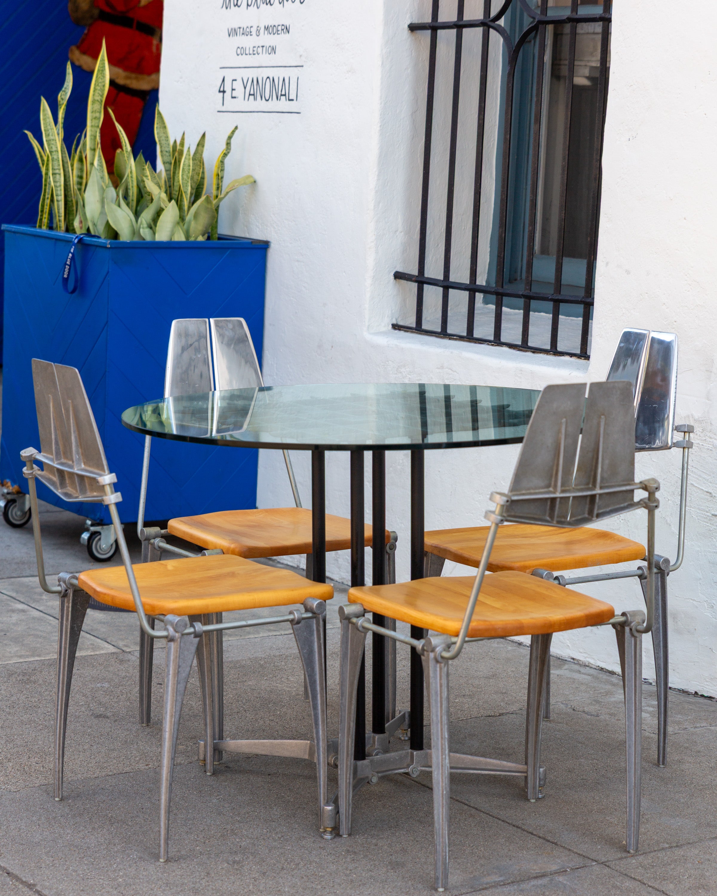 Robert Josten Dining Set