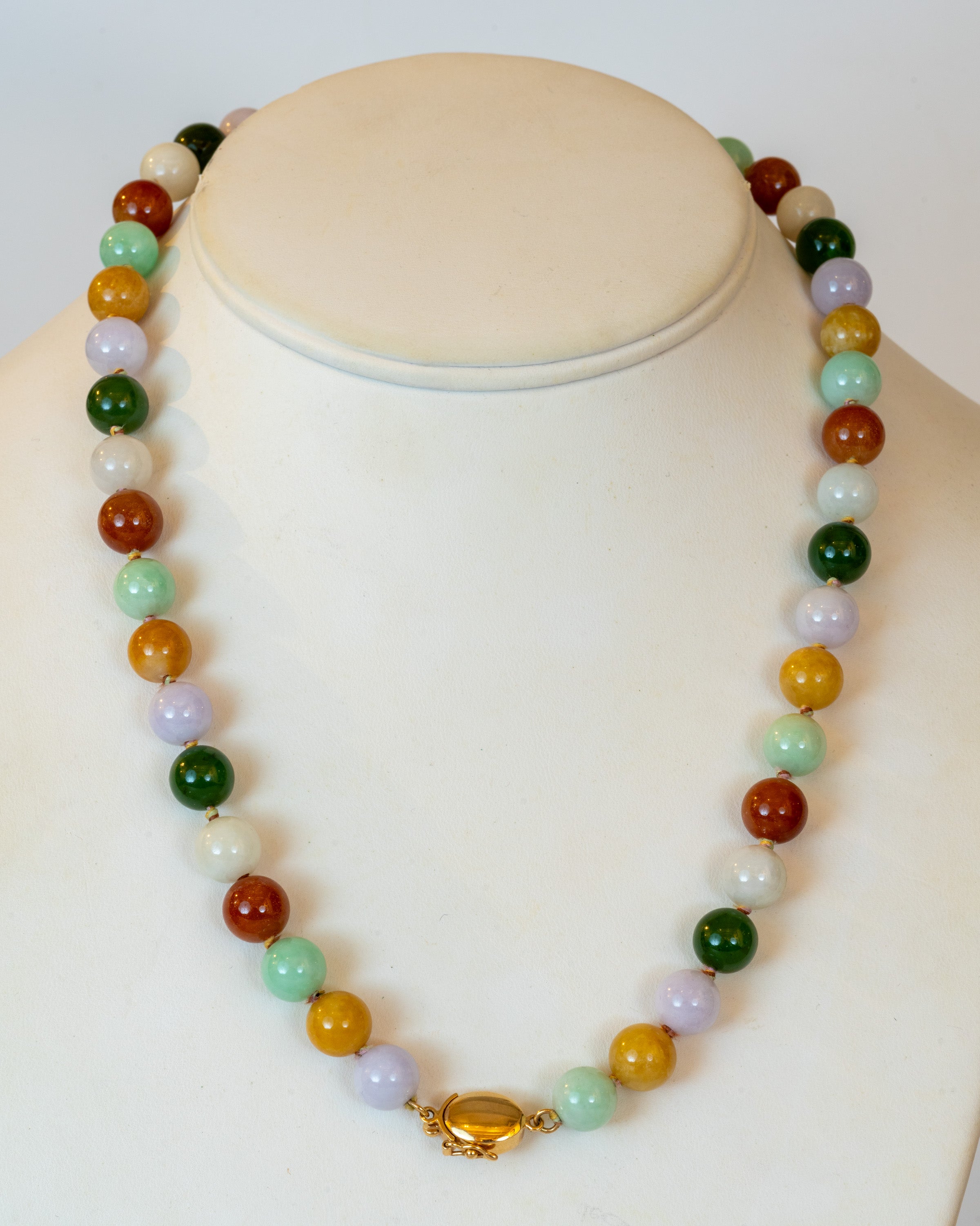 Vintage Gumps 14k Jadeite multicolored necklace