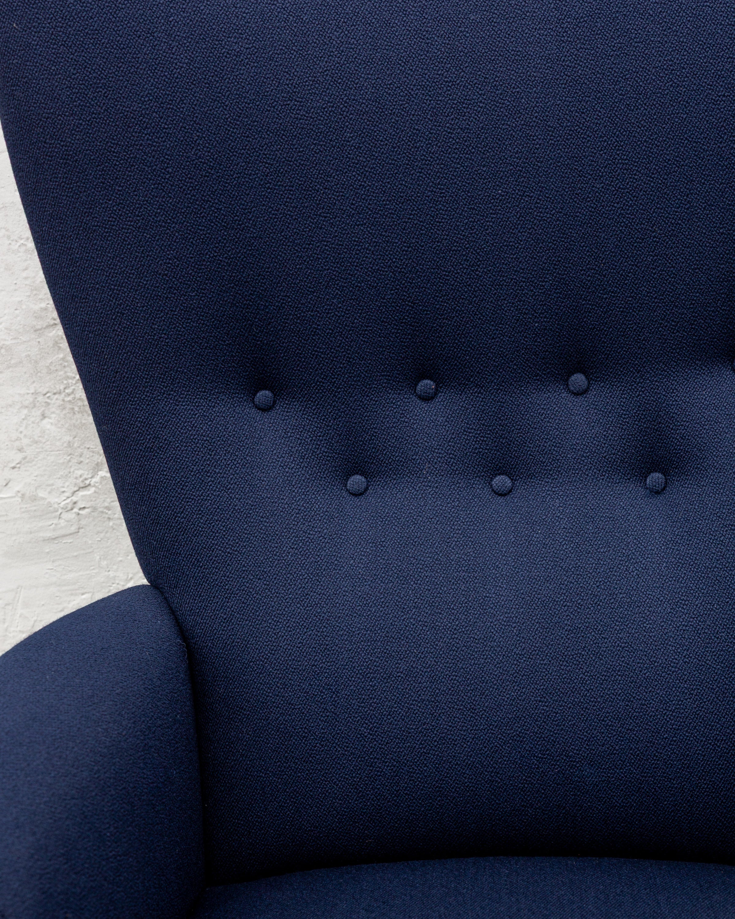 Danish Modern Lounge Chair by Fritz Hansen, New Upholstery